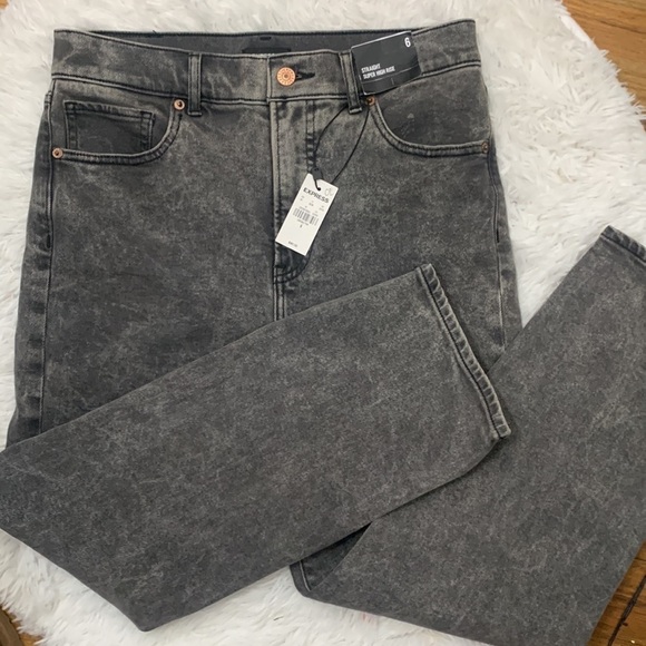 Express Super High Waisted Faded Black Cropped Straight Jeans- NWT - Picture 12 of 15